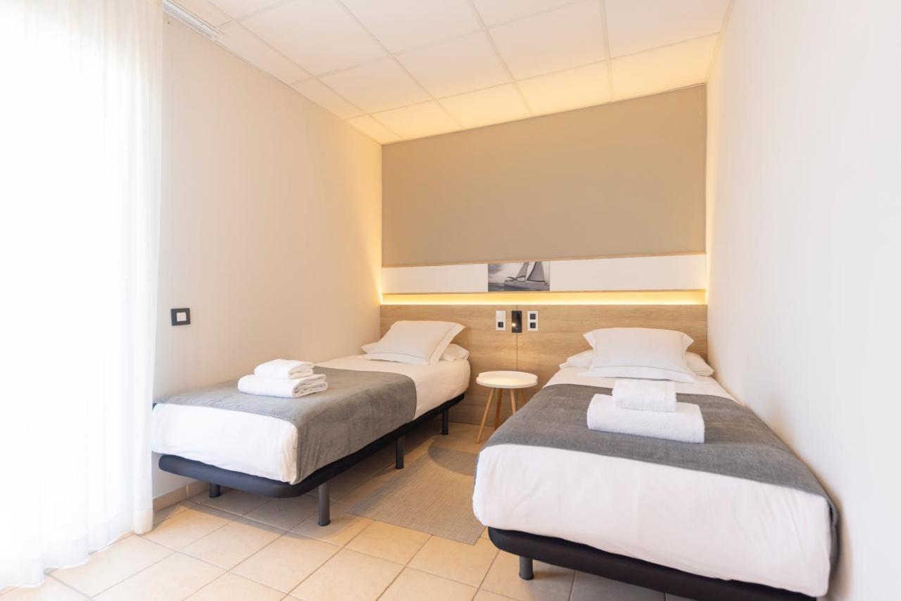 Apartaments Terraza - Salata Mar روساس المظهر الخارجي الصورة