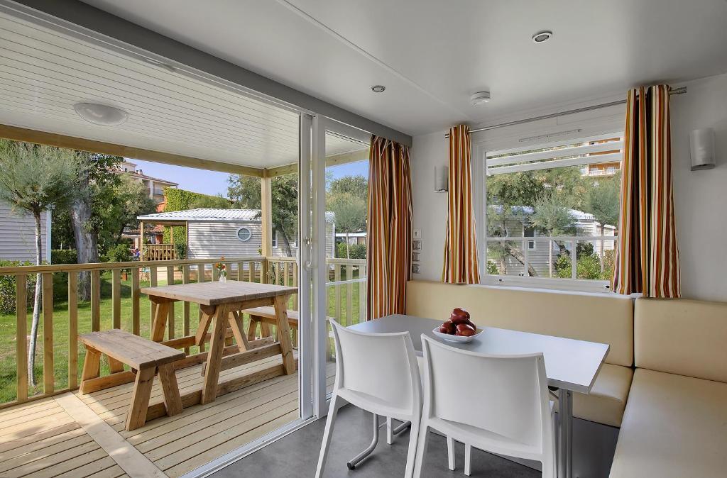Apartaments Terraza - Salata Mar روساس الغرفة الصورة