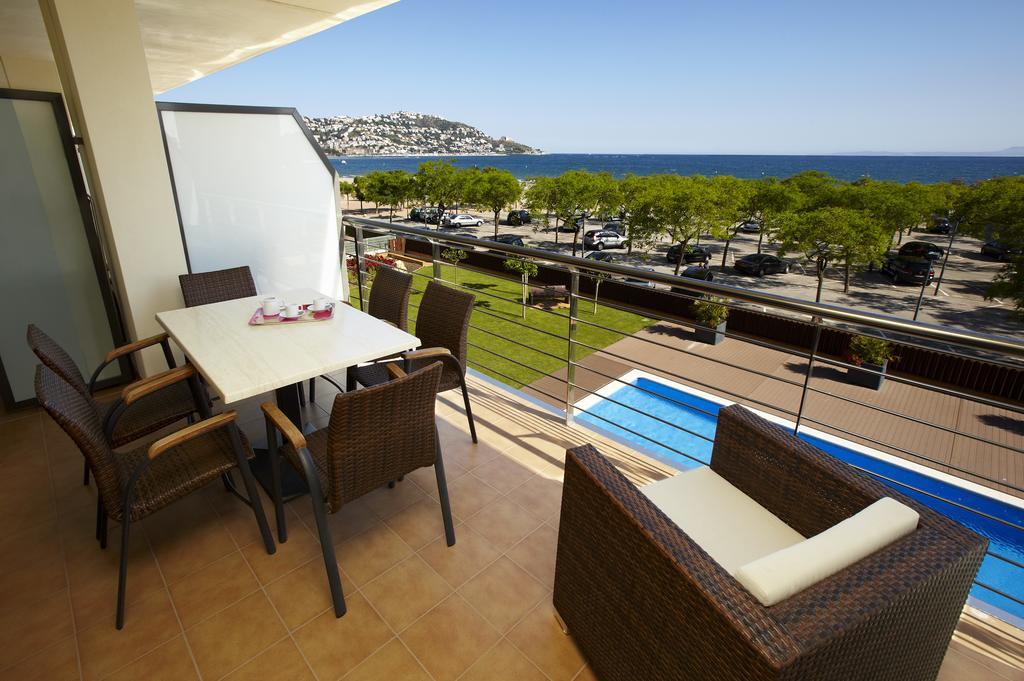 Apartaments Terraza - Salata Mar روساس المظهر الخارجي الصورة
